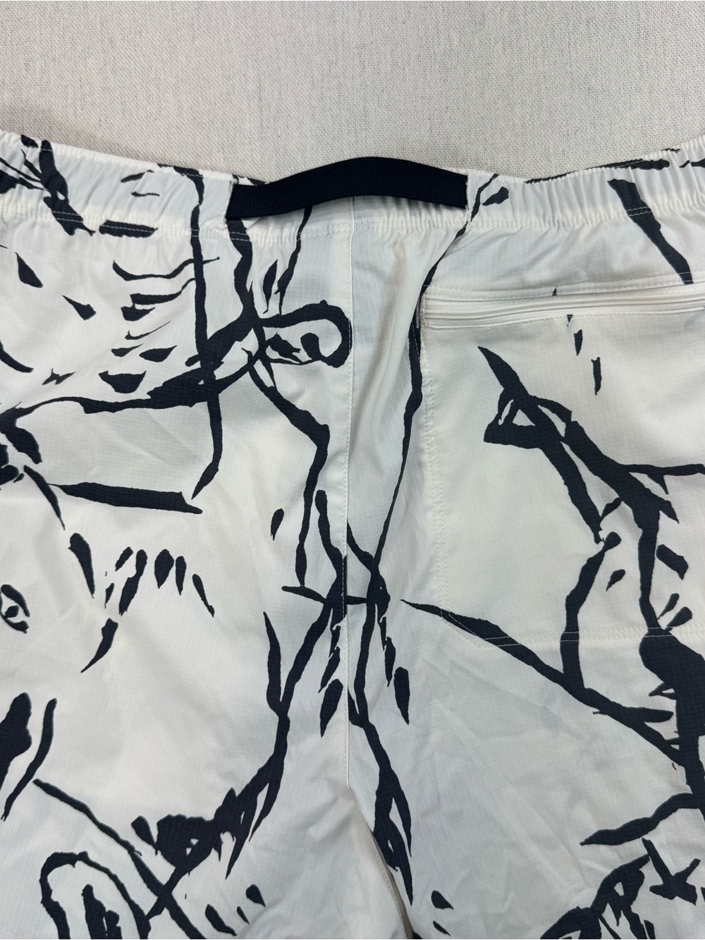 The North Face Women's Class V Pathfinder Pull-on Short Size XL White Black - Picture 11 of 13